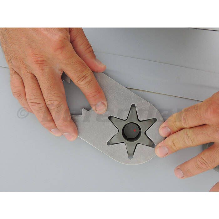 Defender Valve Tool/Wrench for Leafield Valves - Leafield C7 Air