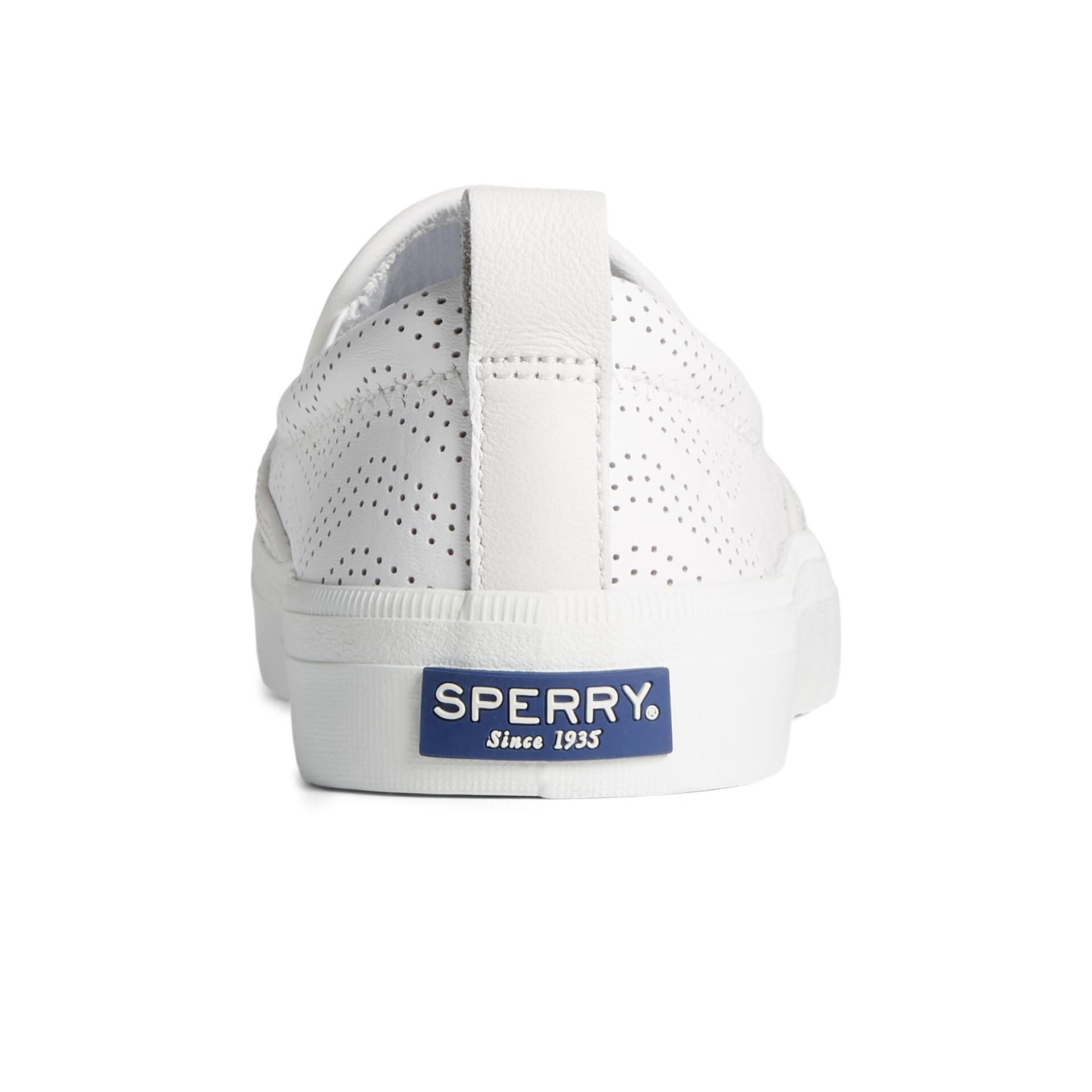 サブリナ Sperry Women's Crest Twin Gore Perforated Leather Sneakers
