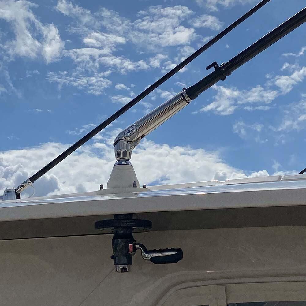 https://defender.com/media/catalog/product/cache/a2bf45e9635ff86c8c09fbc84b193941/catalogimages/taco-marine/pro-series-gs-500xl-outrigger-top-mount-with-twist-and-lock-arm--2.jpg
