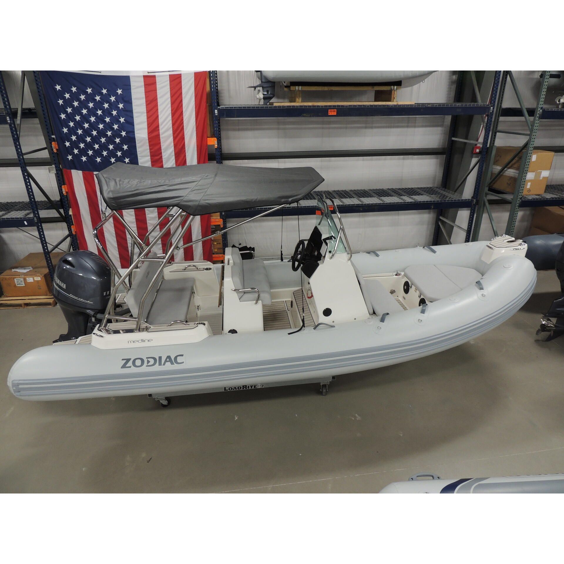 ゆきうさぎさま専用 訳あり ブランブリーヘッジ④RIGGING THE BOAT Zodiac Medline 5.8 Fiberglass RIB 19' Boat with Yamaha 115 HP